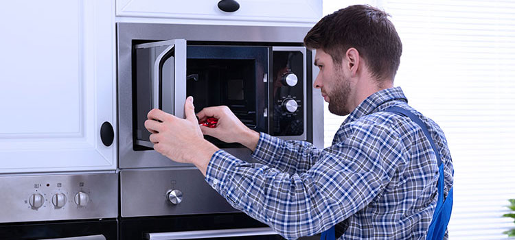 Residential Microwave Repair in St. Catharines